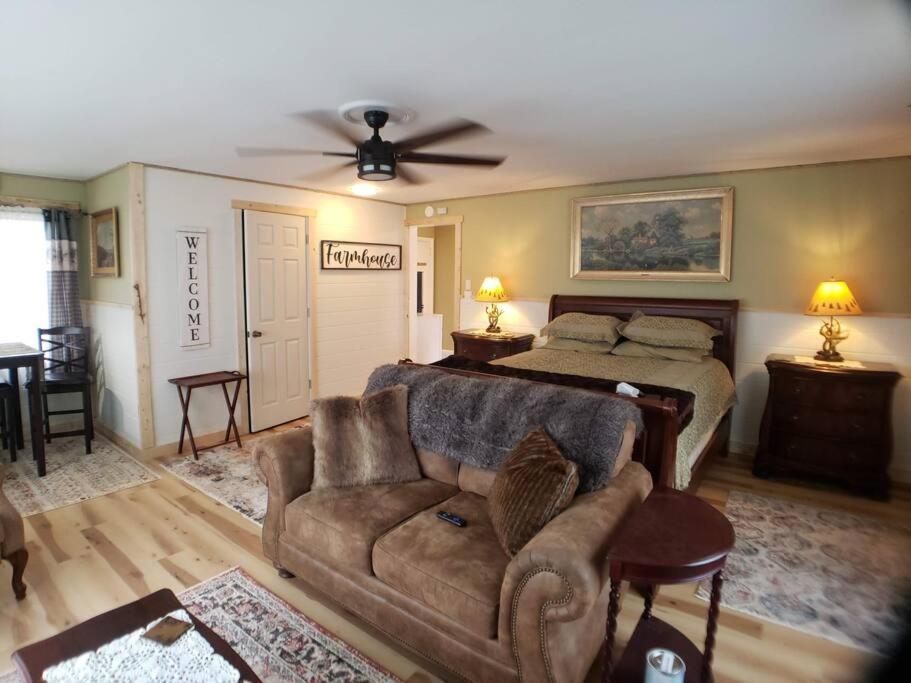 Welcome To Osborne Creek! Harpursville Esterno foto